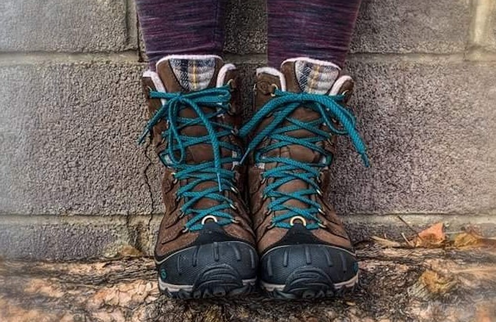 Oboz Sapphire insulated winter boots on foot.