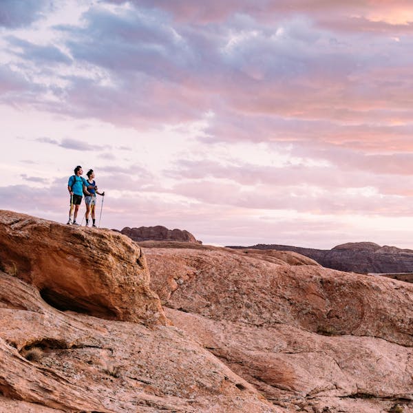 Two hikers enjoying a desert view in the Oboz Katabatic LT hiking shoes.