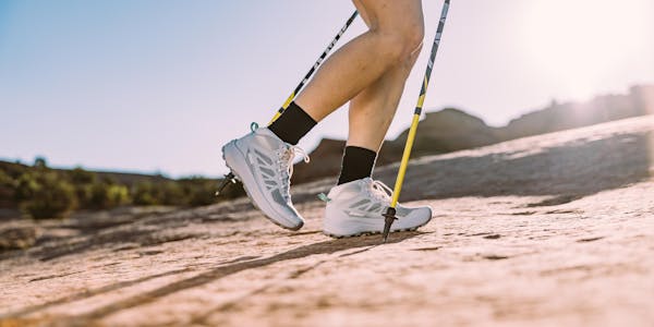 Desert hiking in the Oboz Women's Katabatic LT Mid Gore-Tex Waterproof hiking boots.