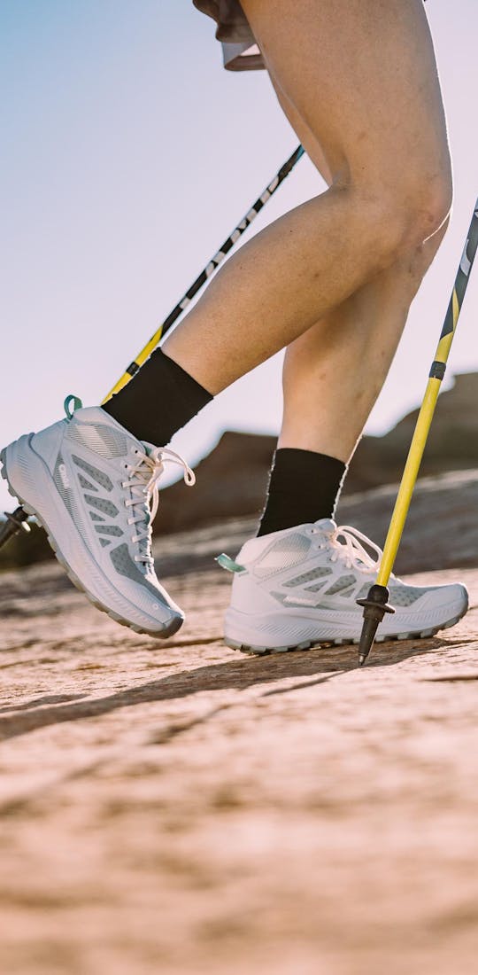 Desert hiking in the Oboz Women's Katabatic LT Mid Gore-Tex Waterproof hiking boots.