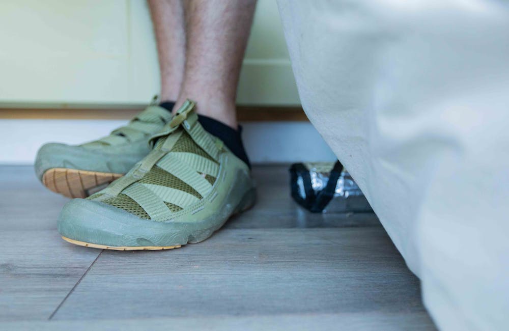 Oboz Whakata Ease casual sandal in Conifer worn on foot