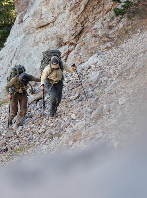 Rugged hiking in the Bridger Peak GTX