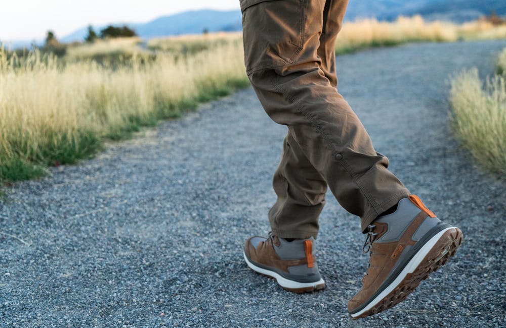 Men's Hyalite Mid Waterproof hiking shoe