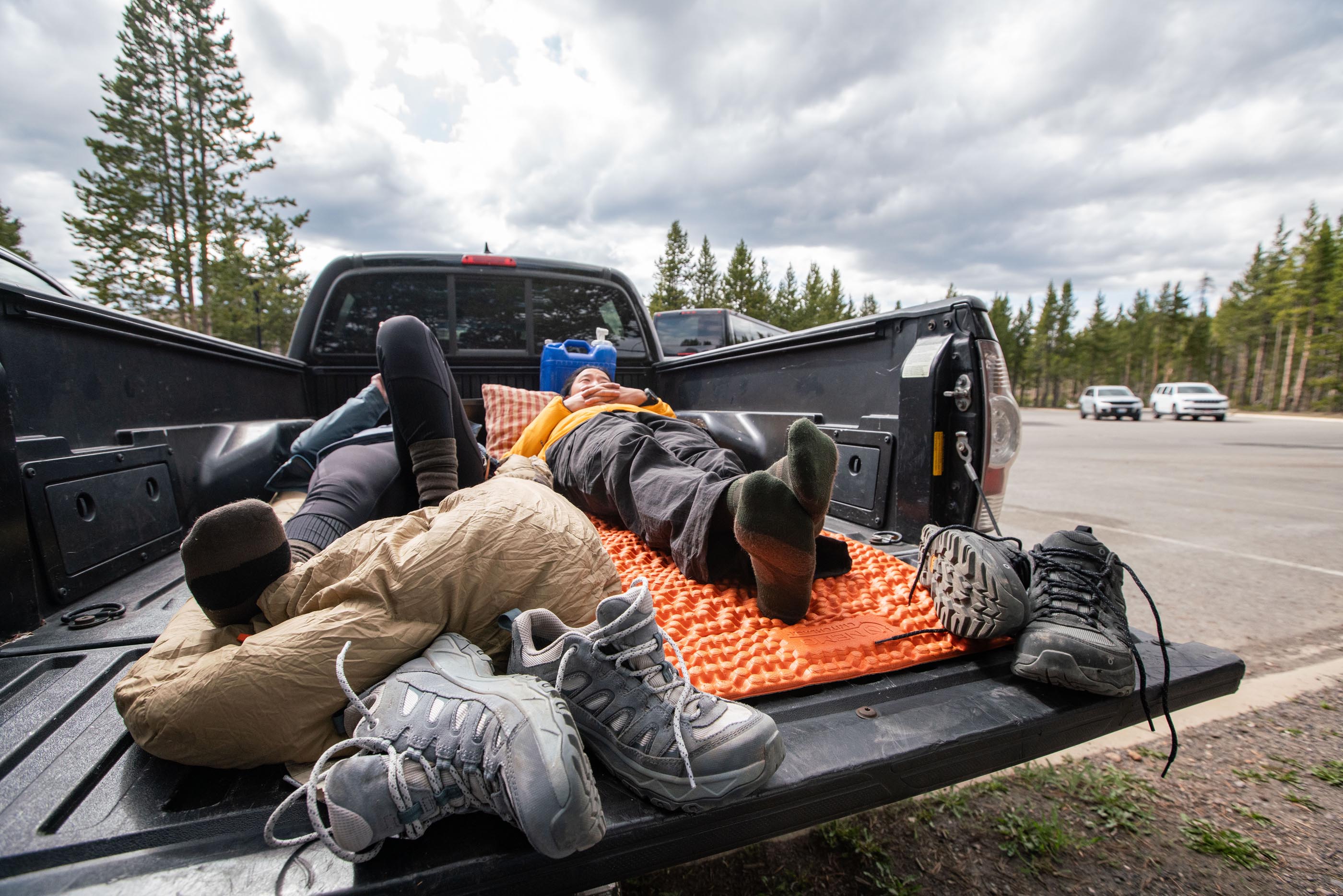 Relaxing after a trek in the Oboz Sawtooth Ascent Mid skiing boots.