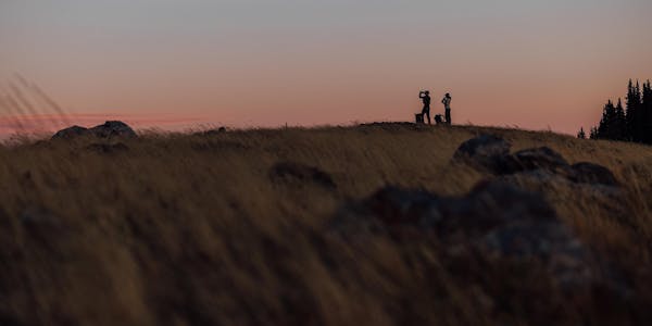 Hiking in the mountains wearing Oboz Bridger boots.
