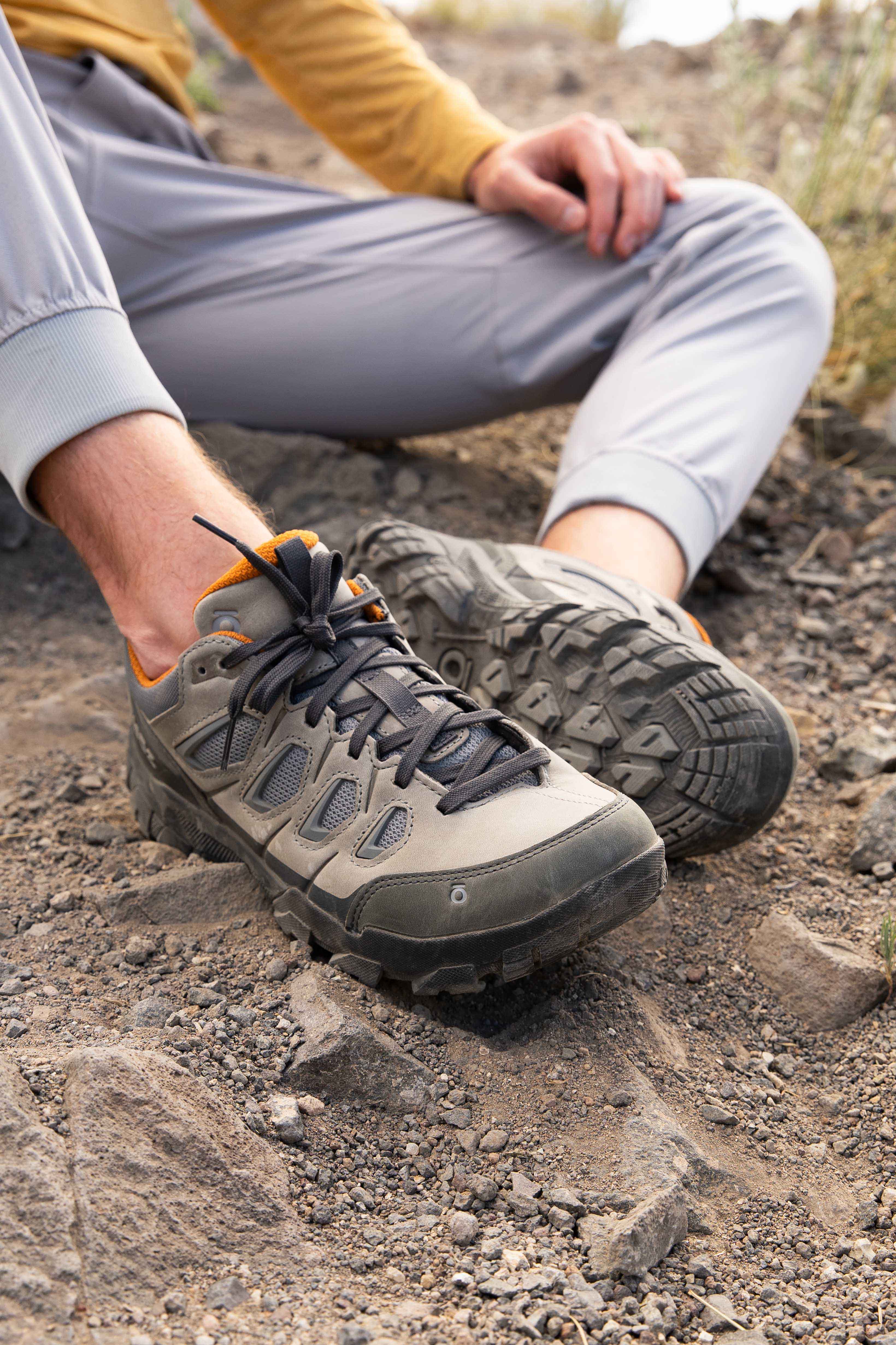 Oboz Sawtooth X Low hiking boots in Hazy Gray.