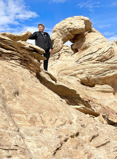 Oboz Footwear Trailblazer Jackie Seidman in the desert.