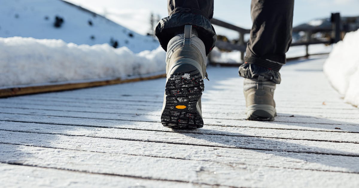 Winter Hiking Shoes What Are The Best Shoes To Wear In Snow And